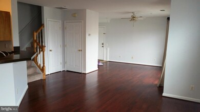 8195 Halley Ct unit 301, Lorton, VA 22079 - photo 7