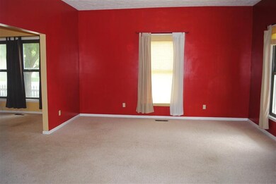 327 Steele St, Frankfort, KY 40601 - photo 6