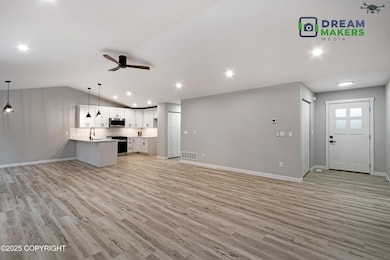 8092 W Aurora Heights Loop