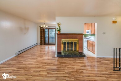 Living Room_5073-FULL