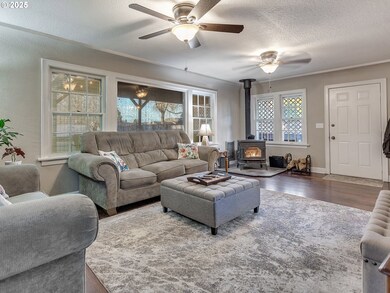 299 SW 3rd Ave, Canby, OR 97013 - photo 3