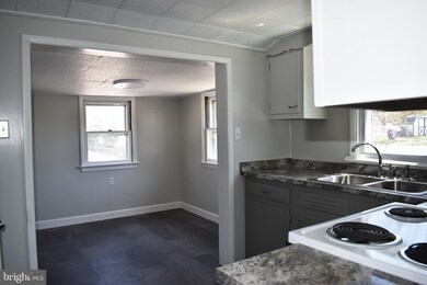 831 S 2nd St, Millville, NJ 08332 - photo 5