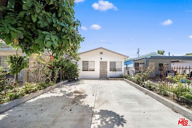 2532 E 131st St, Compton, CA 90222 - photo 6