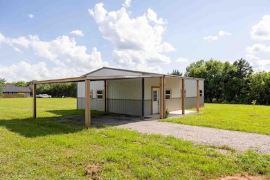 205 Metcalf St, Glencoe, OK 74032 - photo 3