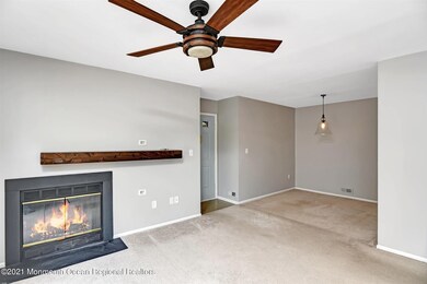 04-Living & Dining Room