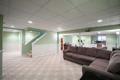 2103 Clear Brook Ct, Naperville, IL 60564 - photo 2