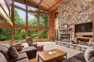 02_2126WagnerRoad_1_LivingRoom_HiRes