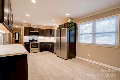 2108 Green Oak Dr, Shelby, NC 28152 - photo 7