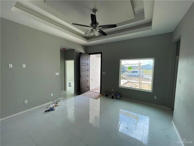 810 Lark Cir, Alamo, TX 78516 - photo 5