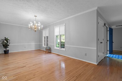 5258 Hawks Point Rd, Indianapolis, IN 46226 - photo 4