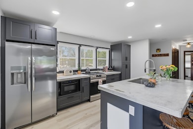 1103 N Locust St, Glenwood, IA 51534 - photo 6