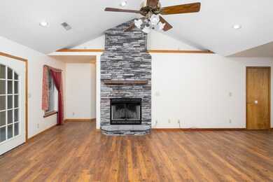Living Room b