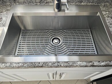 162 Camden G, West Palm Beach, FL 33417 - photo 5