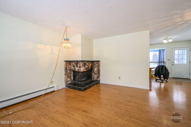 6033 E 21st Ave-18