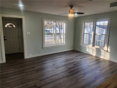 306 Hayes St, Clarksville, AR 72830 - photo 3