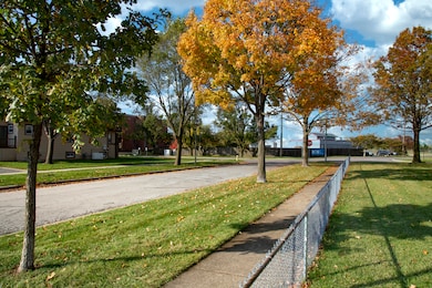 483 N Larch Ave unit 202W, Elmhurst, IL 60126 - photo 5