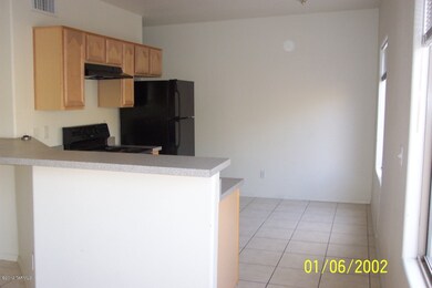 3022 N Geronimo Ave unit 10, Tucson, AZ 85705 - photo 3