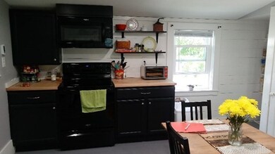 6 Emmons St unit 2, Franklin, MA 02038 - photo 3