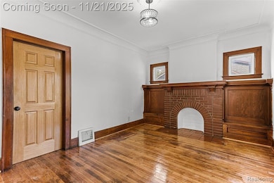 4827 Gray St, Detroit, MI 48215 - photo 5