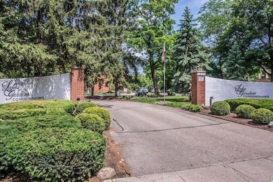 1321 W Main St, Lake Geneva, WI 53147 - photo 2