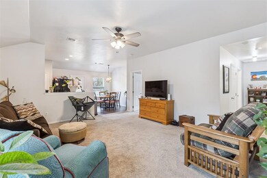 10124 Sussex Place, the Village, OK 73120 - photo 7