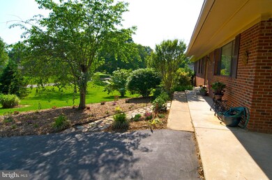 940 Decesaris Dr, Lothian, MD 20711 - photo 5