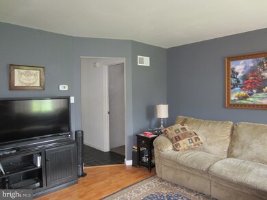 4031 Bradford Cir, Mount Joy, PA 17552 - photo 5