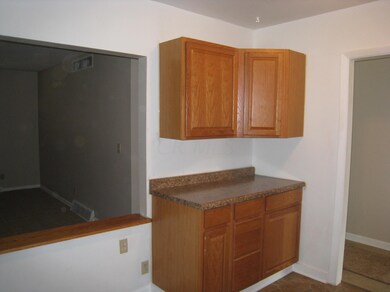 1044 Ross Rd, Columbus, OH 43227 - photo 7