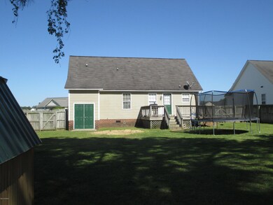 2380 Wedgewood Dr, Winterville, NC 28590 - photo 3