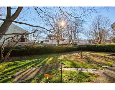 42 Chickering Rd, Lawrence, MA 01843 - photo 3