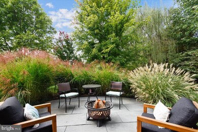 1126 Stuart Hills Way, Herndon, VA 20170 - photo 4