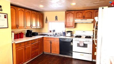 4. Kitchen