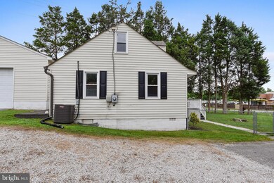 17360 Wilson St, Dumfries, VA 22026 - photo 4