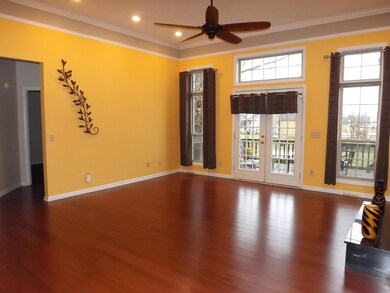 Another view of LR without furniture.