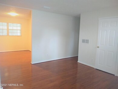 2630 Lourdes Dr W, Jacksonville, FL 32210 - photo 2