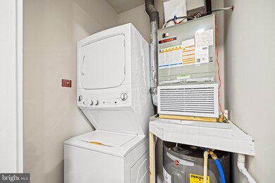 824 18th St NE unit 6, Washington, DC 20002 - photo 5