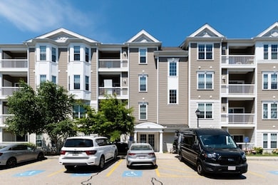 132 Clocktower Dr unit 4102, Waltham, MA 02452 - photo 2