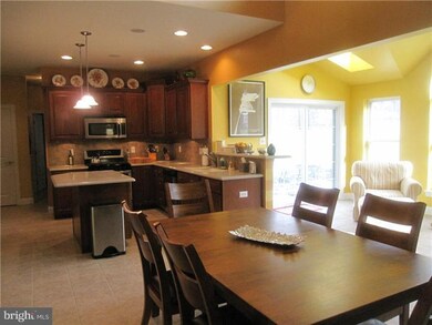 85 Sage Dr, Pottstown, PA 19465 - photo 7