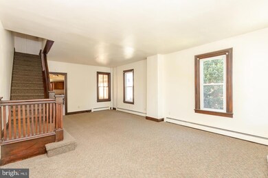 303 Glasgow St unit 2, Pottstown, PA 19464 - photo 6
