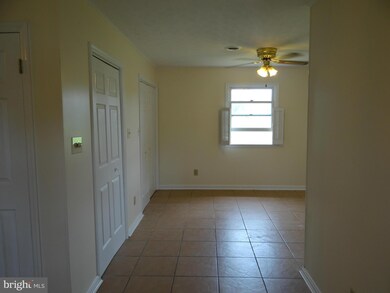14653 Sherwood Dr, Greencastle, PA 17225 - photo 3