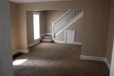 3904 12th St, Des Moines, IA 50313 - photo 2