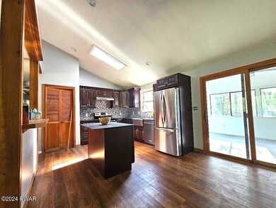 103 Vandien Ct, Dingmans Ferry, PA 18328 - photo 6