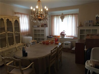 Large diningroom with plenty of natural light