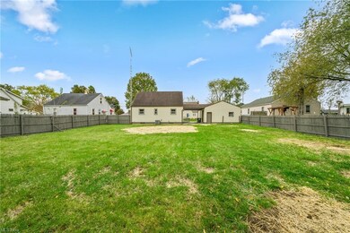 2031 24th St NE, Canton, OH 44705 - photo 3