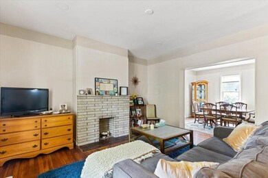 05-Formal Living