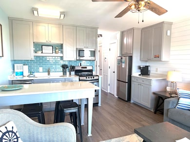 Kitchen With Island Seating for 4