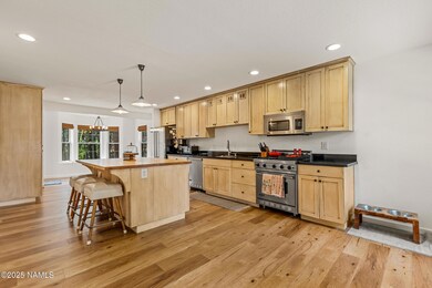 1631 W Ashley Way-12