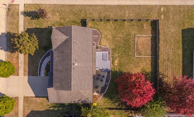 3291 Marimarsh Ln, Normal, IL 61761 - photo 5