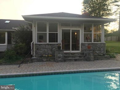 1707 Merrifields Dr, Silver Spring, MD 20906 - photo 3