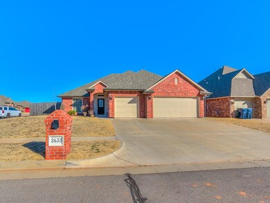 2433 NW 174th St, Edmond, OK 73012 - photo 3